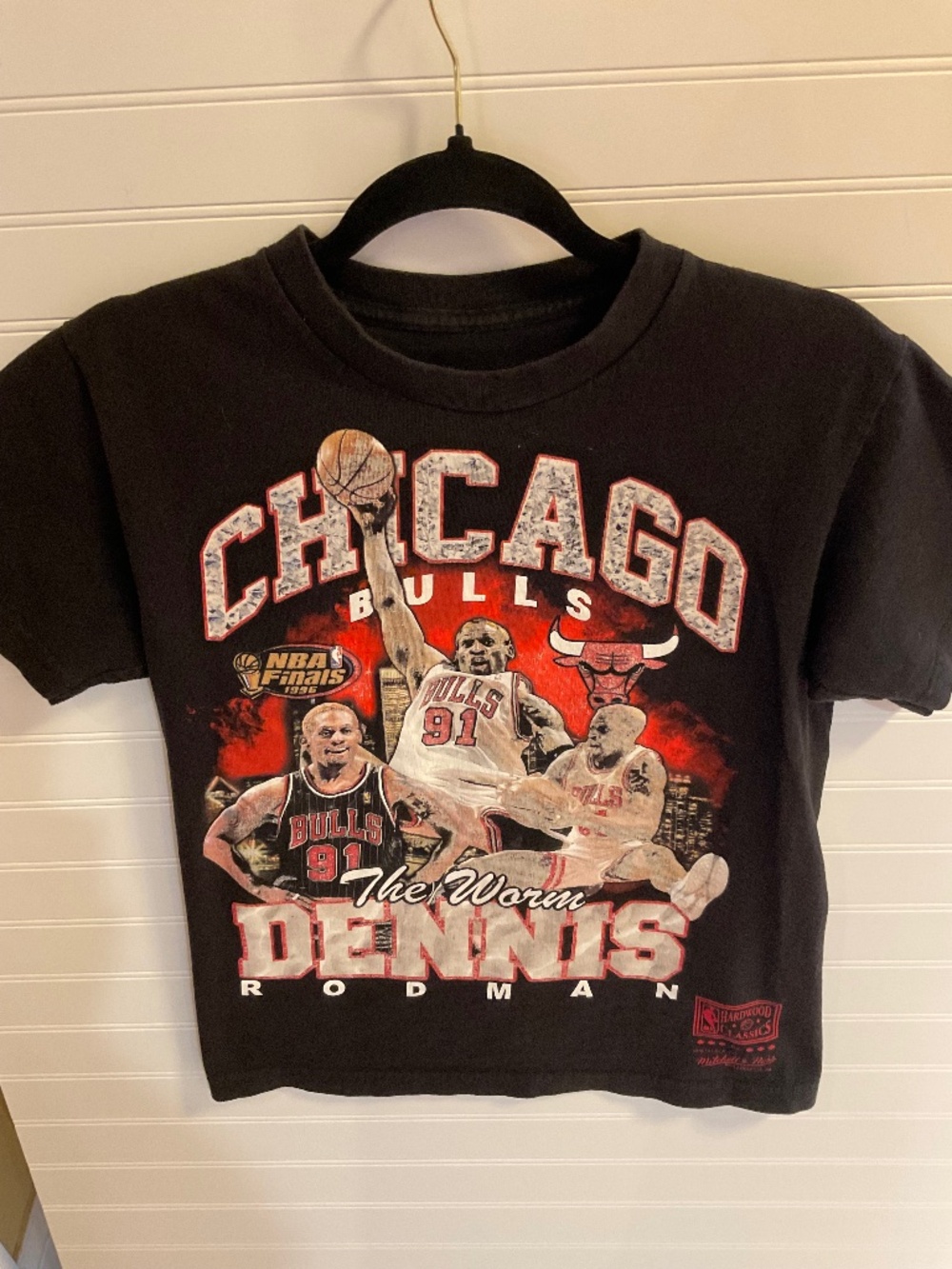 Mitchell & Ness NBA Hardwood Classics Dennis Rodman T-Shirt. Size: S. Pre Owned